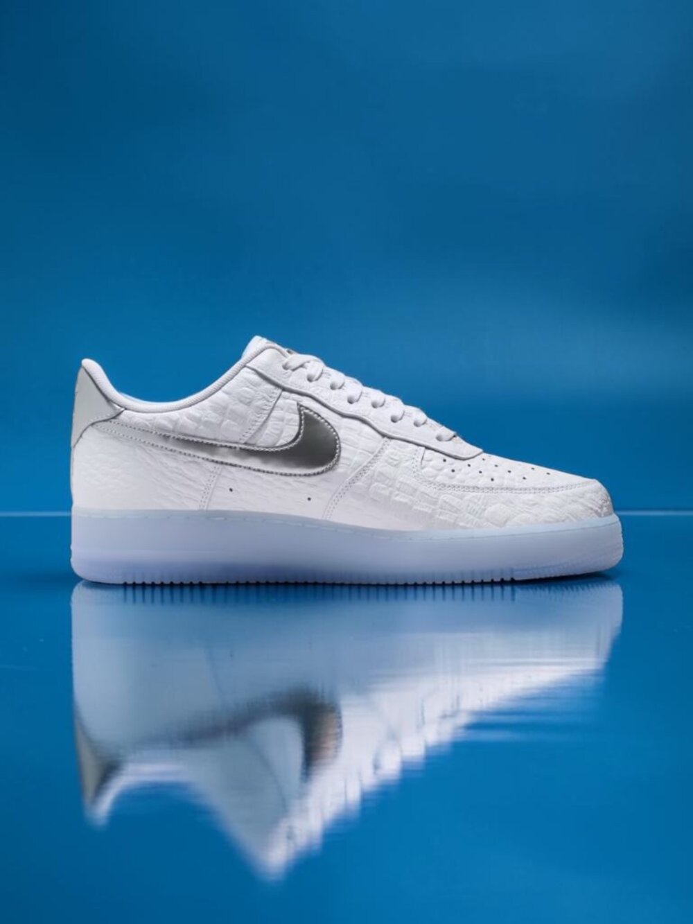 Nike Air Force 1 '07 - Size M10.5/W12 - White/Blue Tint/Chrome/Pure Platinum